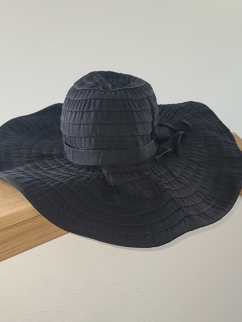 Great Northwest Clothing Company Black Wide Brim Floppy Sun Hat